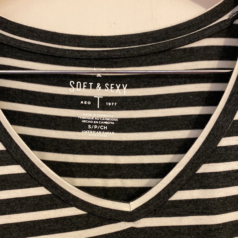 American Eagle long sleeve striped top - Picture 3 of 4
